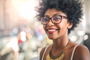 woman smiling with perfect teeth